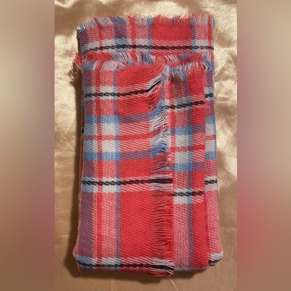 Large Blanket Scarf - Picture 2 of 4